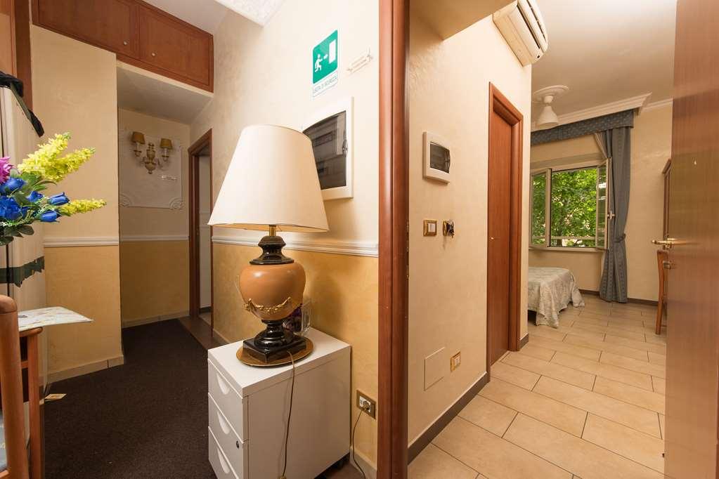 Cesar Palace Guesthouse Rome Room photo